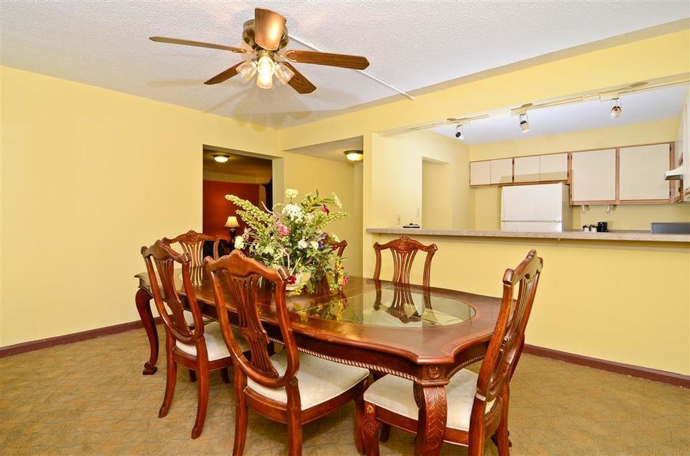 Best Western Louisville East Inn & Suites Quarto foto